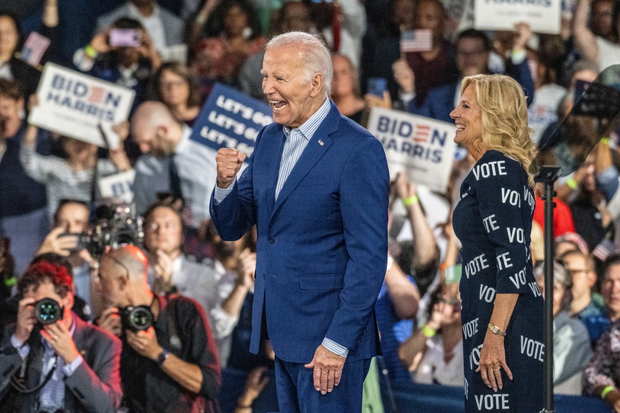 Biden seeks to repair debate damage with fiery speech