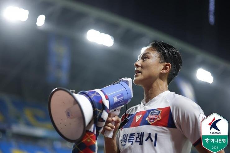 High-scoring forward Lee Seung-woo set to leave Suwon FC for Jeonbuk