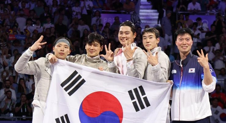 S. Korea wins 3rd consecutive gold in men’s sabre fencing team event