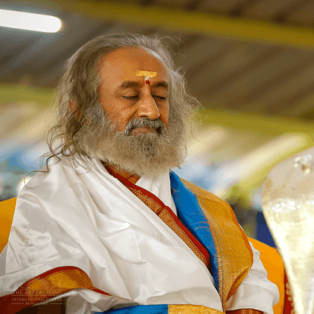From a Syrian Boy’s Nightmare to 800 Million Lives: The Indian Spiritual Movement That Quietly Reshaped the World Turns 45