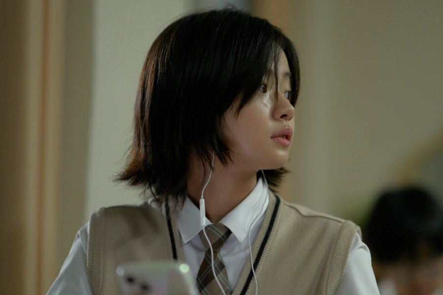Kim Si Ah Is Koo Kyo Hwan’s Blunt But Dependable Younger Sister In “Reawaken Man: The Red”