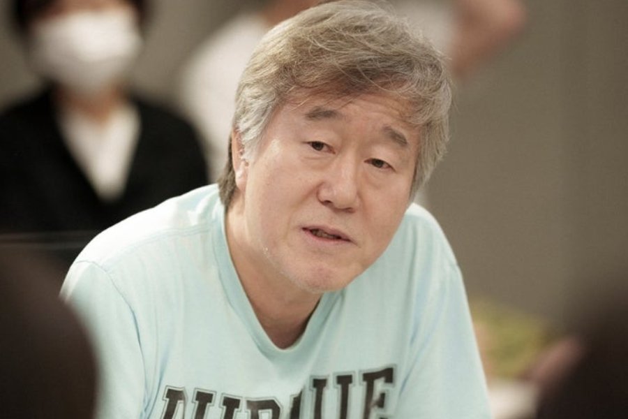 Director Ahn Pan Seok Passes Away