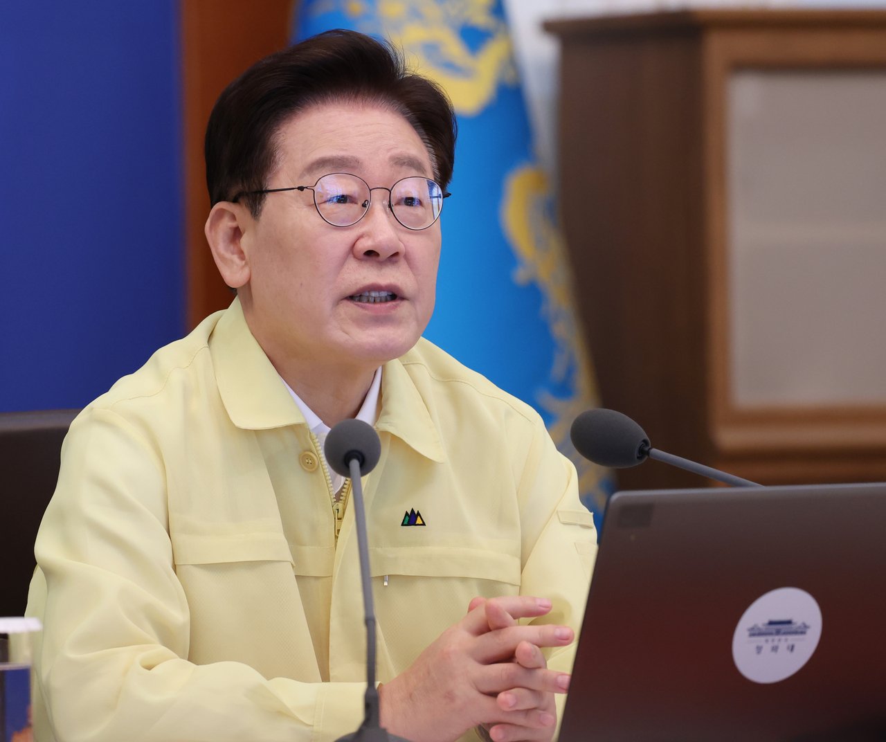 Lee to meet Wang Yi Thursday with Korean Peninsula peace initiative in focus