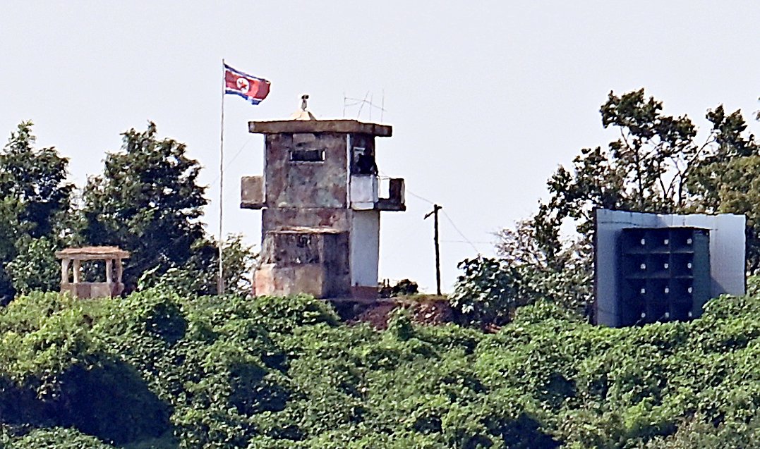 N.K. leader's sister says reduced military exercise put Seoul 'in poor plight of canceling war games'