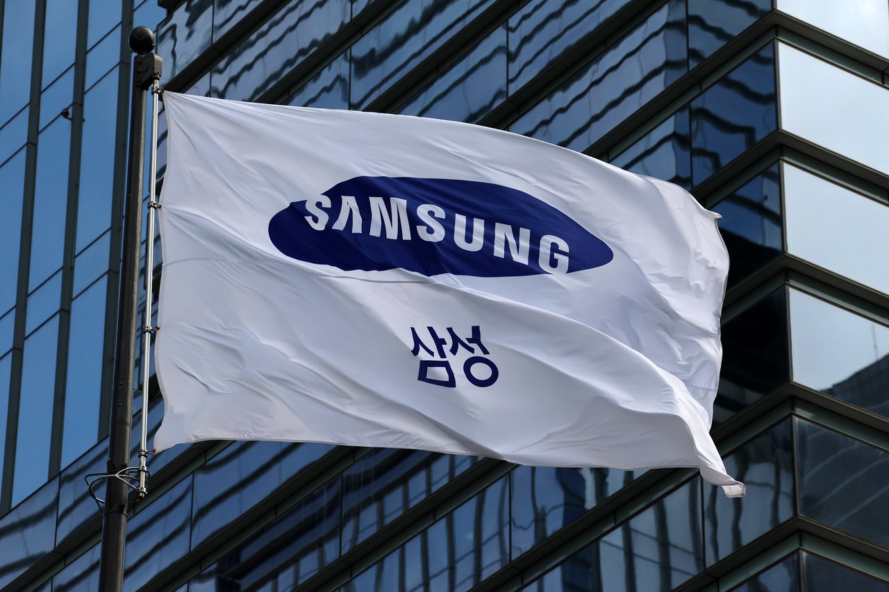 Samsung Electronics plans record W110tr shareholder return