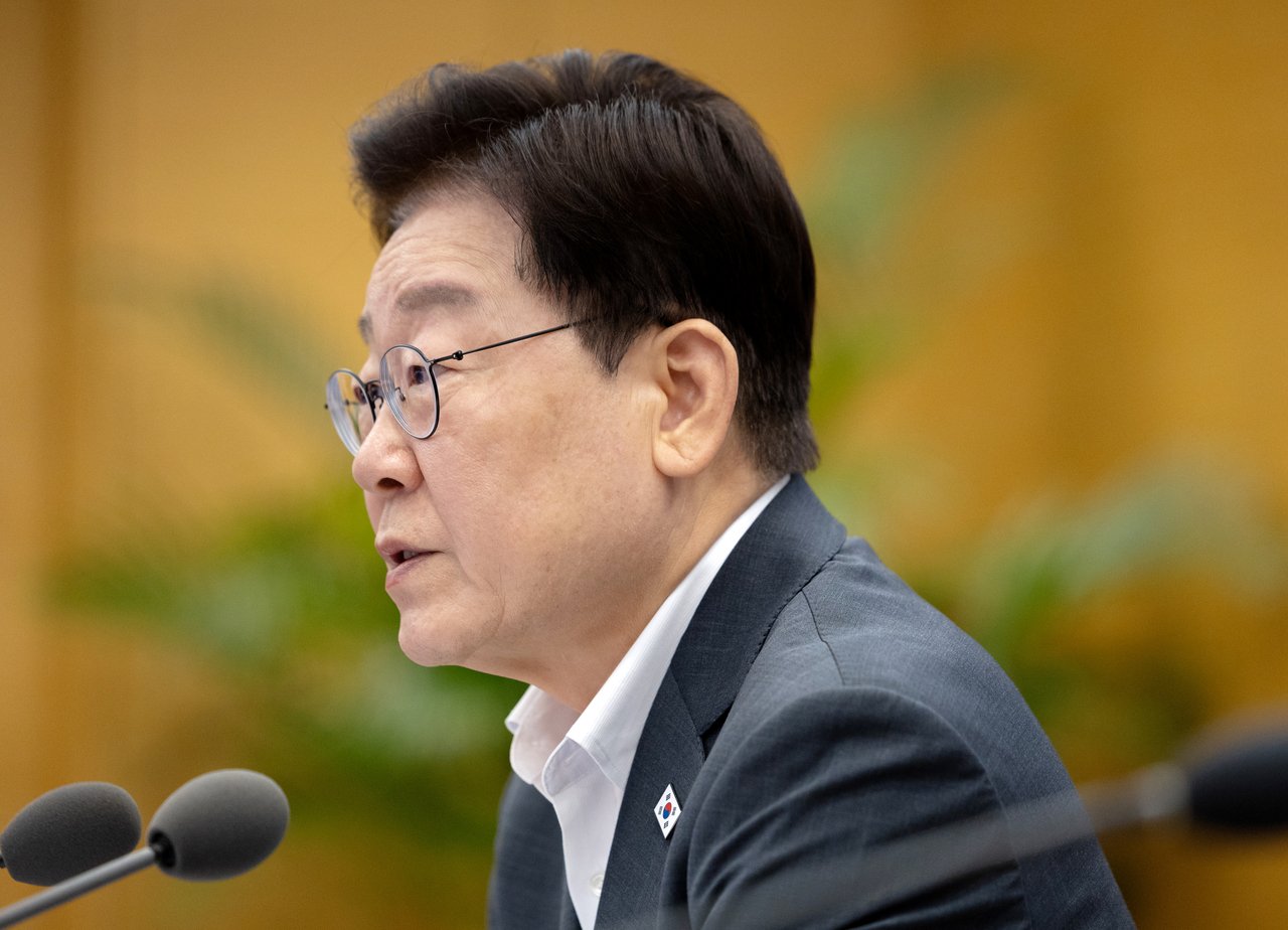 Lee designates flood-hit Geoje, Tongyeong as special disaster zones