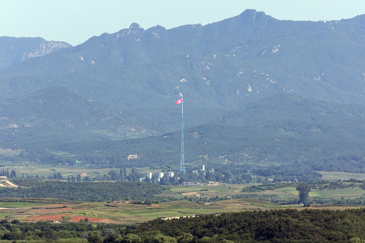 North Korean troops briefly cross MDL on eastern front