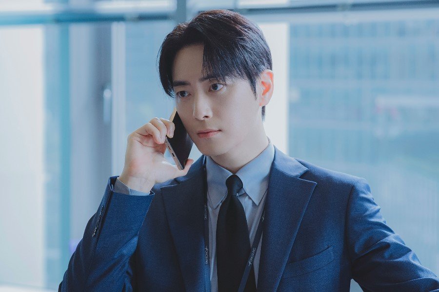 Lee Jun Hyuk Is An Office Worker Whose Life Changes After Winning The Lottery In New Drama “The Ordinary Jackpot”