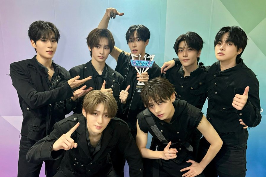 Watch: ALPHA DRIVE ONE Takes 2nd Win For “BORN DIRE” On “Show Champion”; Performances By NEXZ, SF9, And More