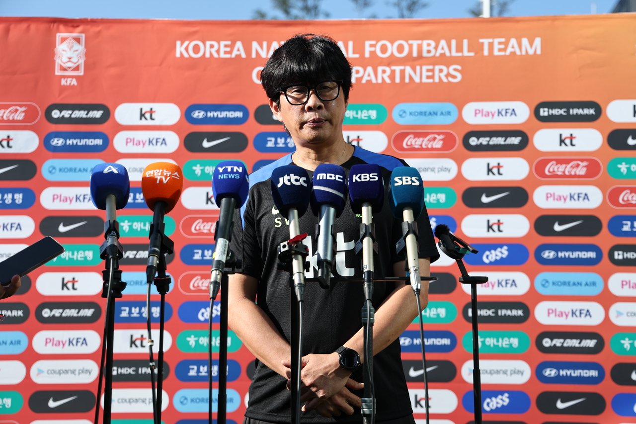 Women's football coach eyes 1st Asian Games gold for S. Korea