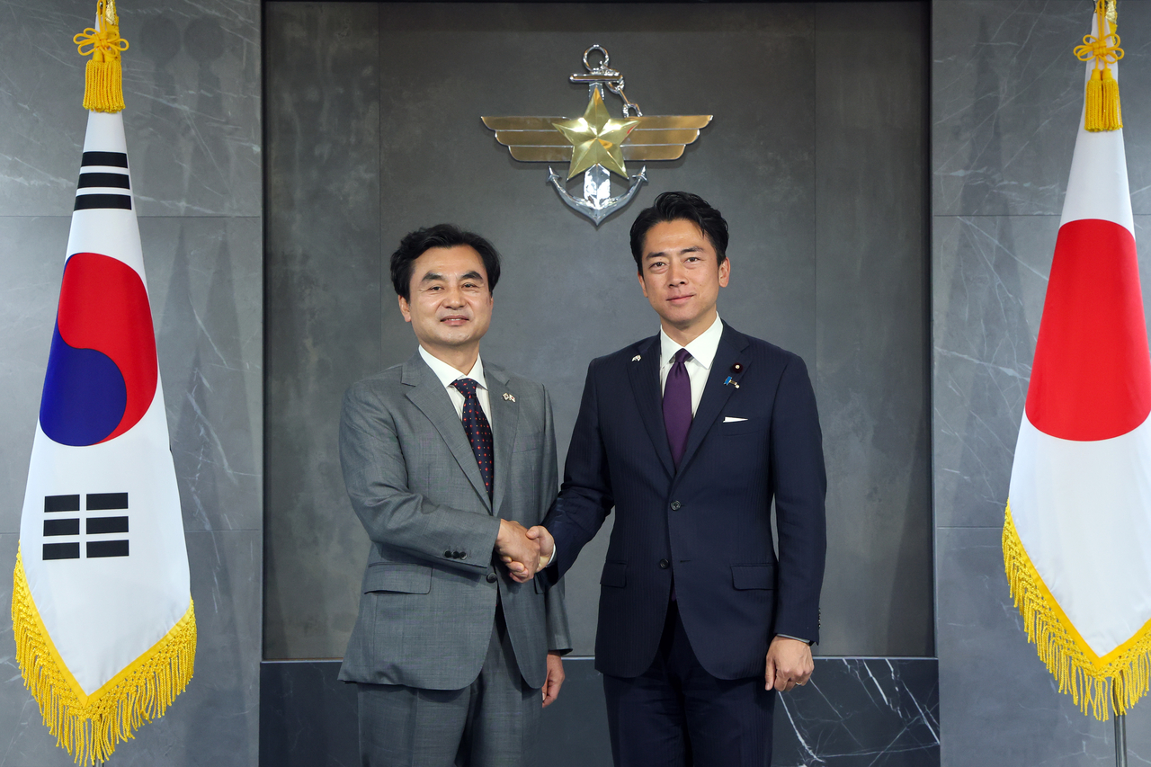 Senior defense officials of S. Korea, Japan reaffirm 3-way cooperation with US for regional peace