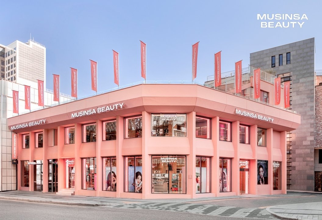 Musinsa’s first beauty flagship gets a pharmacy twist