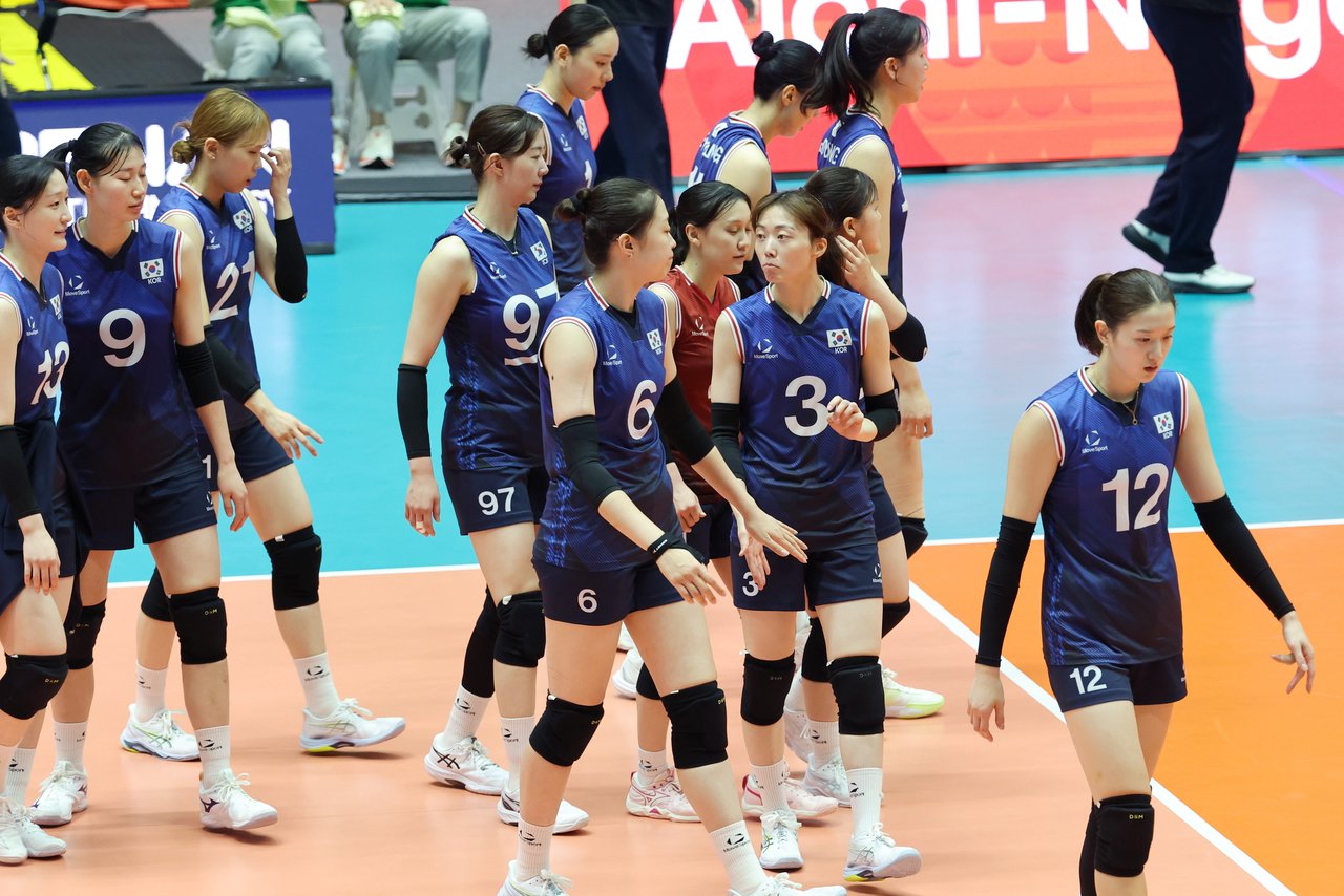 S. Korea loses to Japan to drop to bronze medal match in women's volleyball