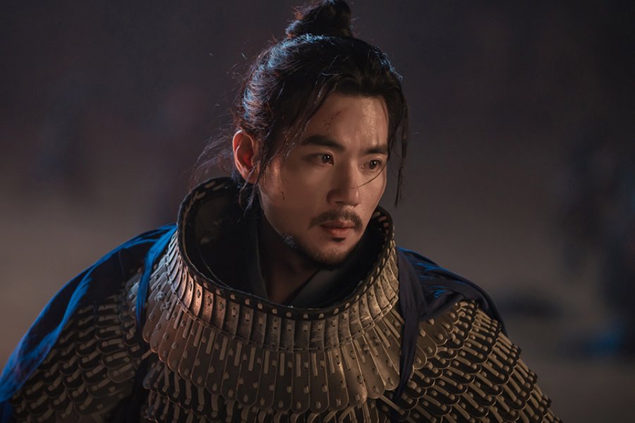 Kim Kang Woo Rises From Politician Fighting For Survival To Powerful King In “The Great King Munmu”