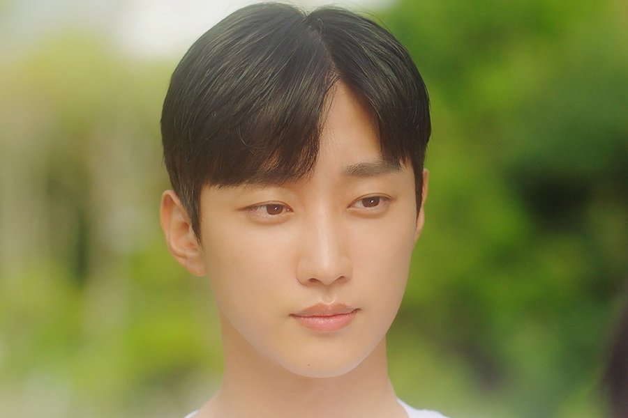 B1A4’s Jin Young Dishes On His Upcoming Drama “Summer Vacation,” Chemistry With Cho Yi Hyun, And More