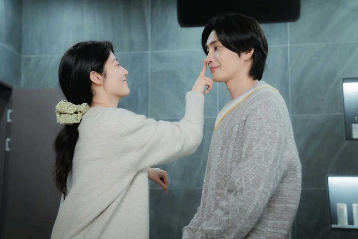 Nam Ji Hyun And Kim Jae Yeong Rate Their Chemistry In New Drama “Make Me Tingle”