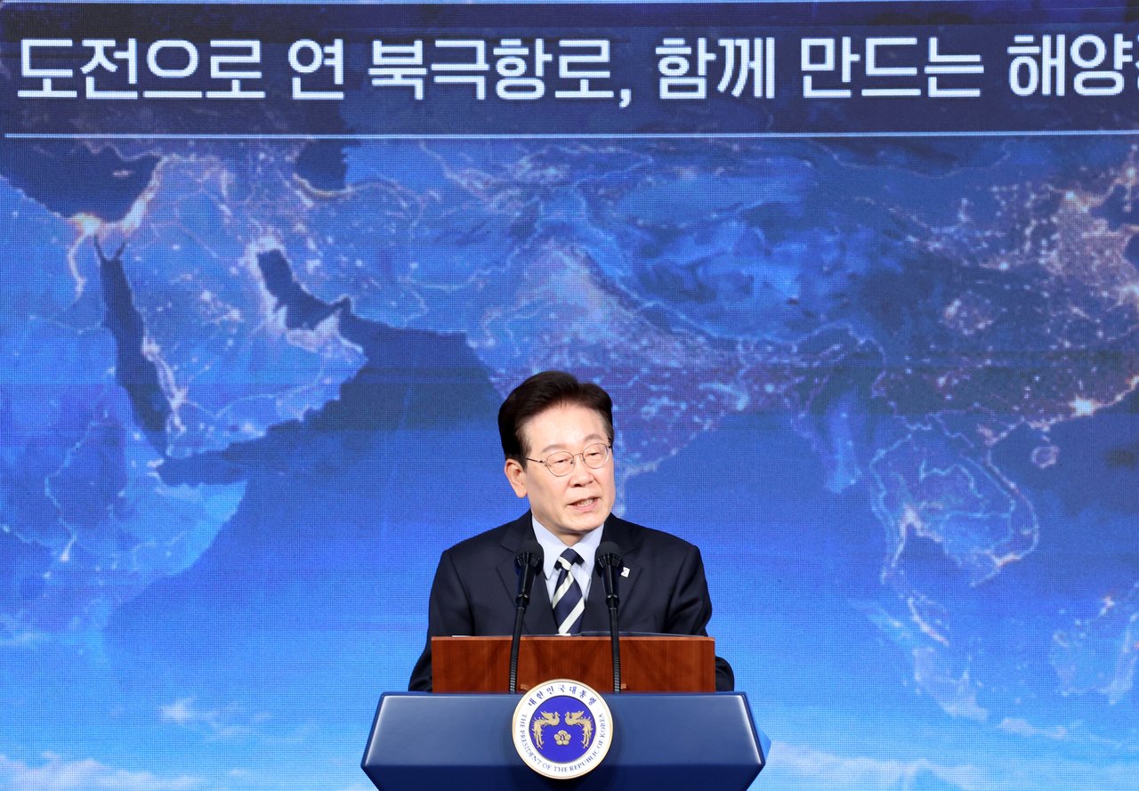 Seoul to pursue Arctic route in strict compliance with sanctions: Lee