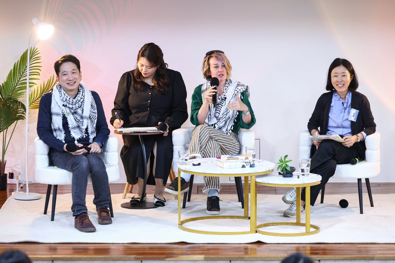 Translators call for greater autonomy as Korean literature goes global