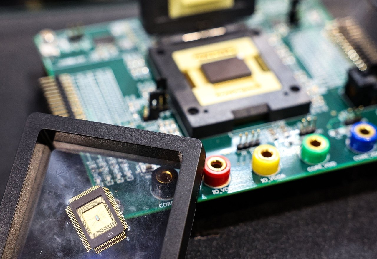TSMC's net profit hits record in third quarter